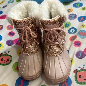 Girls snow boots
